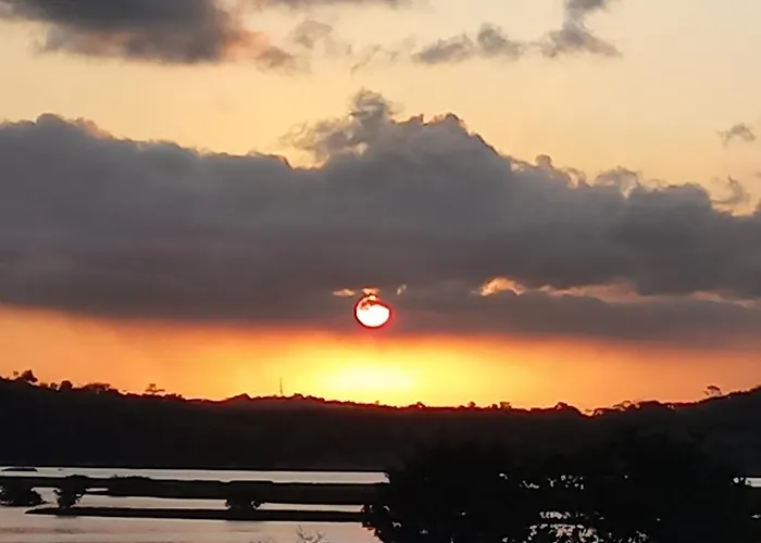 Por Do Sol, Apartamento 201