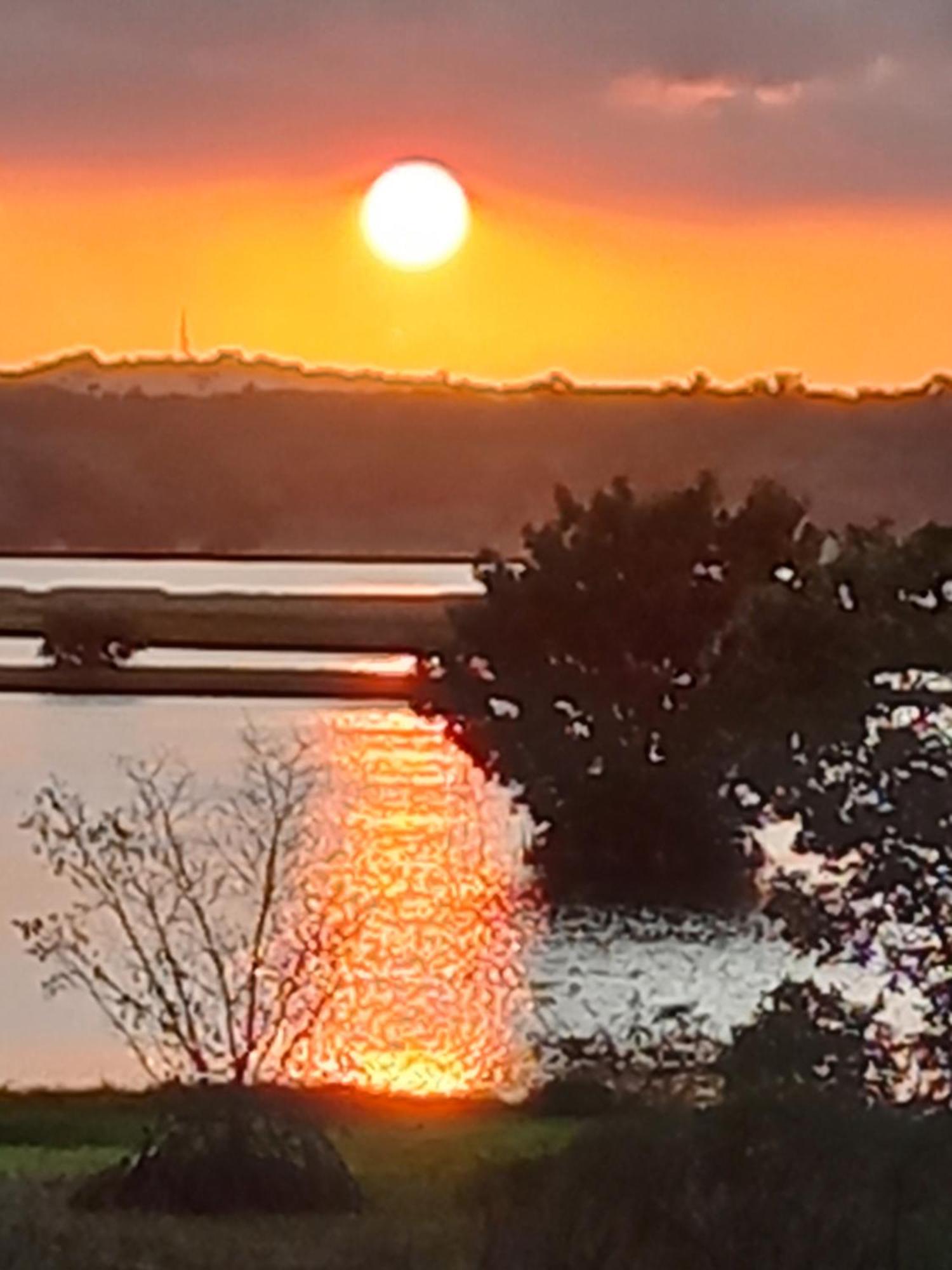 Por Do Sol, 201 Apartamento *
